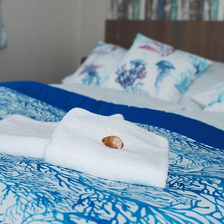 Aqua Hotel Дечин Екстер'єр фото
