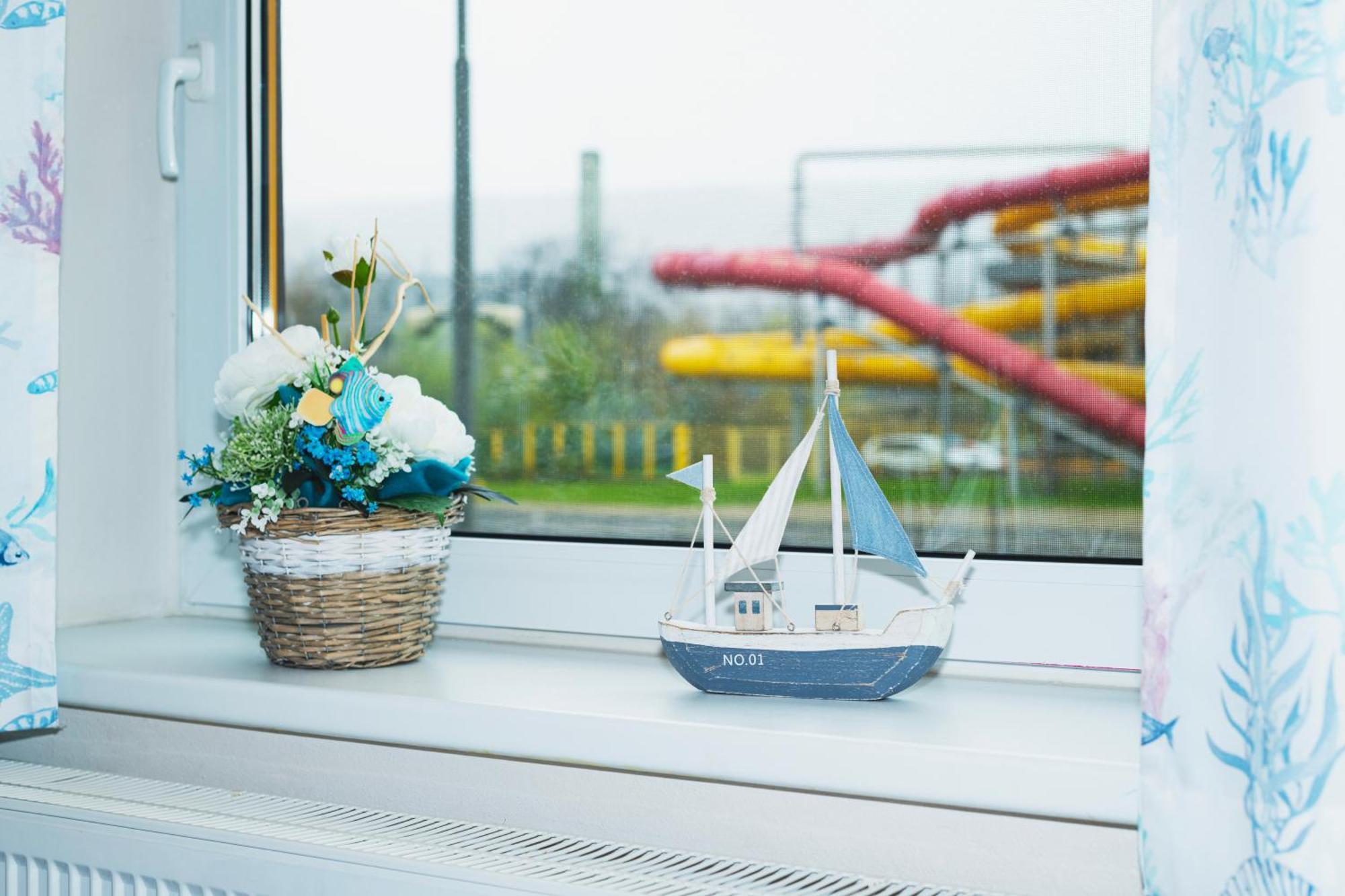 Aqua Hotel Дечин Екстер'єр фото